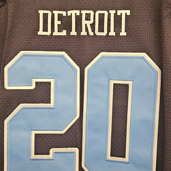 Men's Black and Blue Sports Jersey - Picture 3 of 5